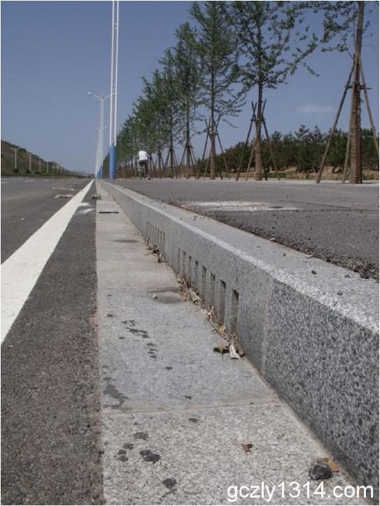 道路附屬設施施工 確保交通安全與功能完善的重要環節